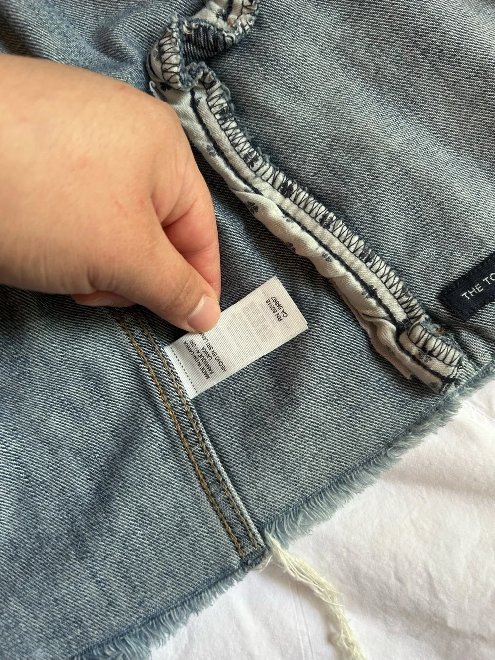 Lucky Brand Faded Blue Denim Jean Jacket with Raw Hem - Picture 7 of 10